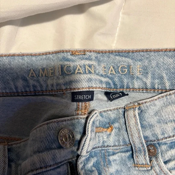 Jeans - Picture 2 of 3